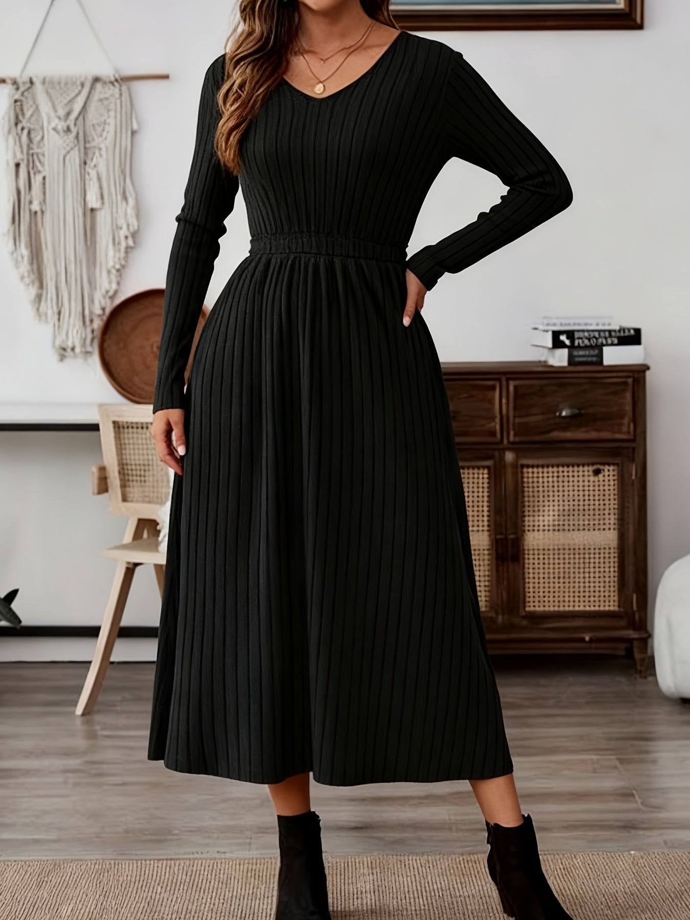 JW Autumn/Winter Elegant Commuter V-Neck Long Sleeve Waist-Cinching Pocket A-Line Striped Solid Color Midi Dress