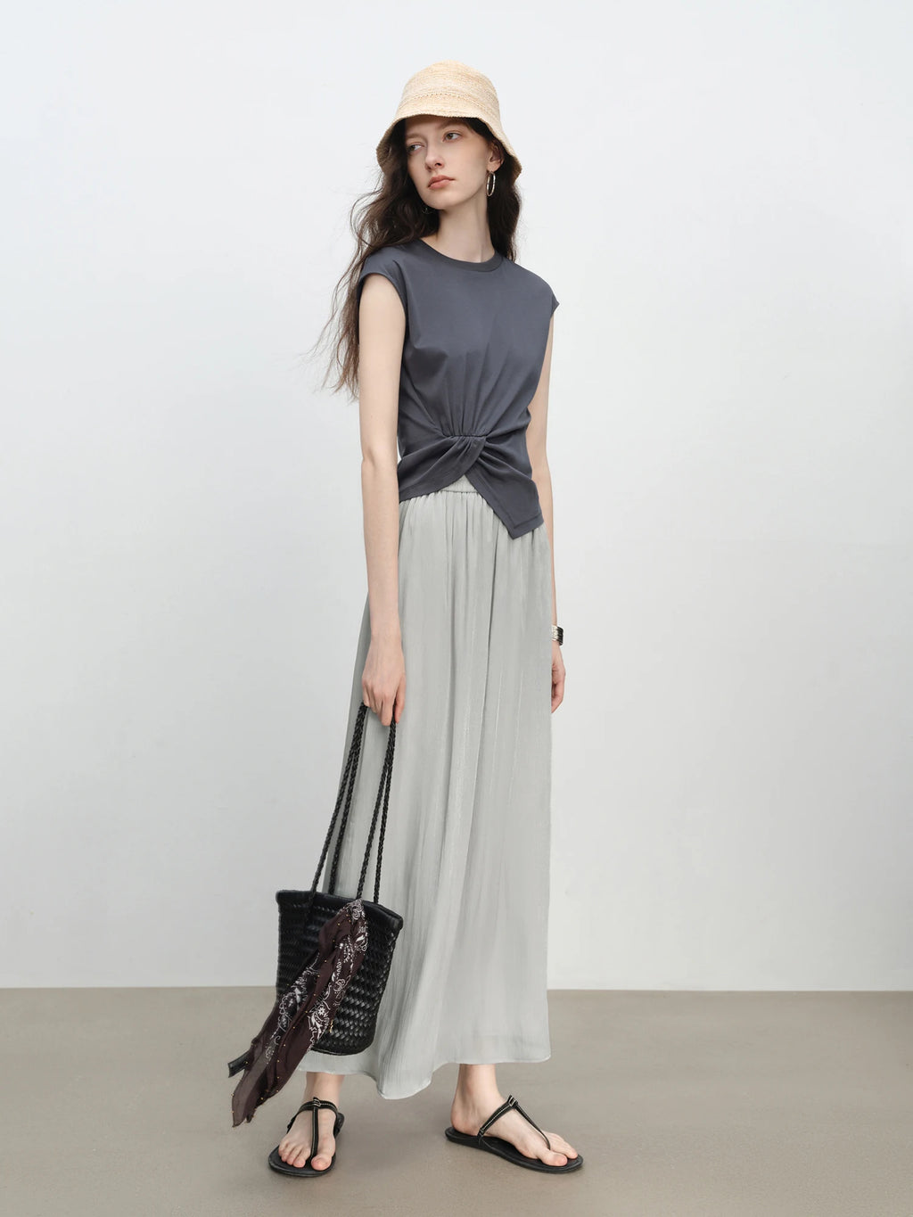 ZIQIAO Petite Women Crew Neck T-Shirt with Cap Sleeves Twist Knot Design - 2025 New Collection Exclusive Tops