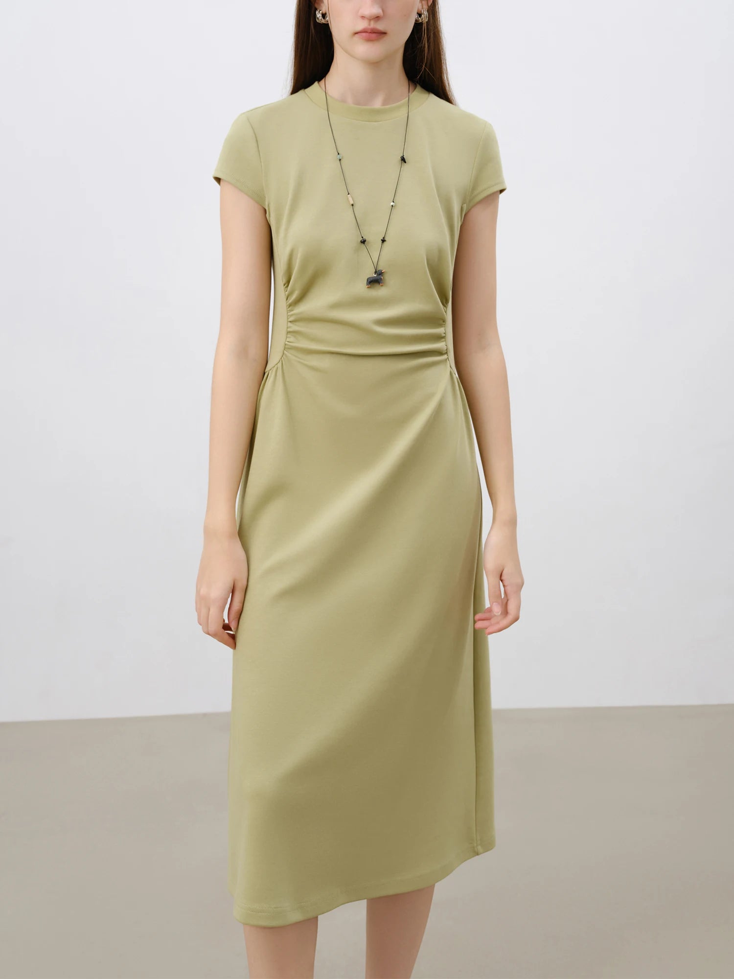 ZIQIAO 2025 SS Petite Women Slim Fit Waist-Cinching Knit Dress - Stretchy Bodycon Midi Dress Round Neck Casual Minimalist