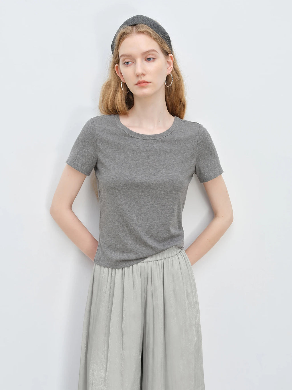 ZIQIAO Minimalism Style 4 Color Simple Round Neck Slim T-shirt Women's Short Sleeve 2025 Summer New Arrival Pink Top 25ZQ92356