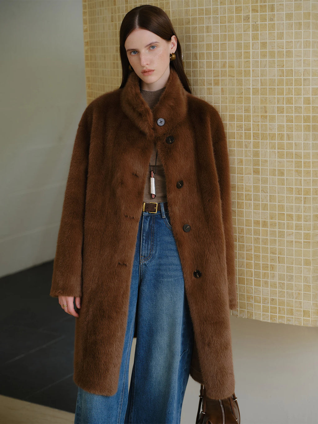 ZIQIAO Korean Style Stand-up Collar Faux Mink Coat for Women 2025 Winter New Style Faux Fur Warm Coat Soft Cozy Streetwear