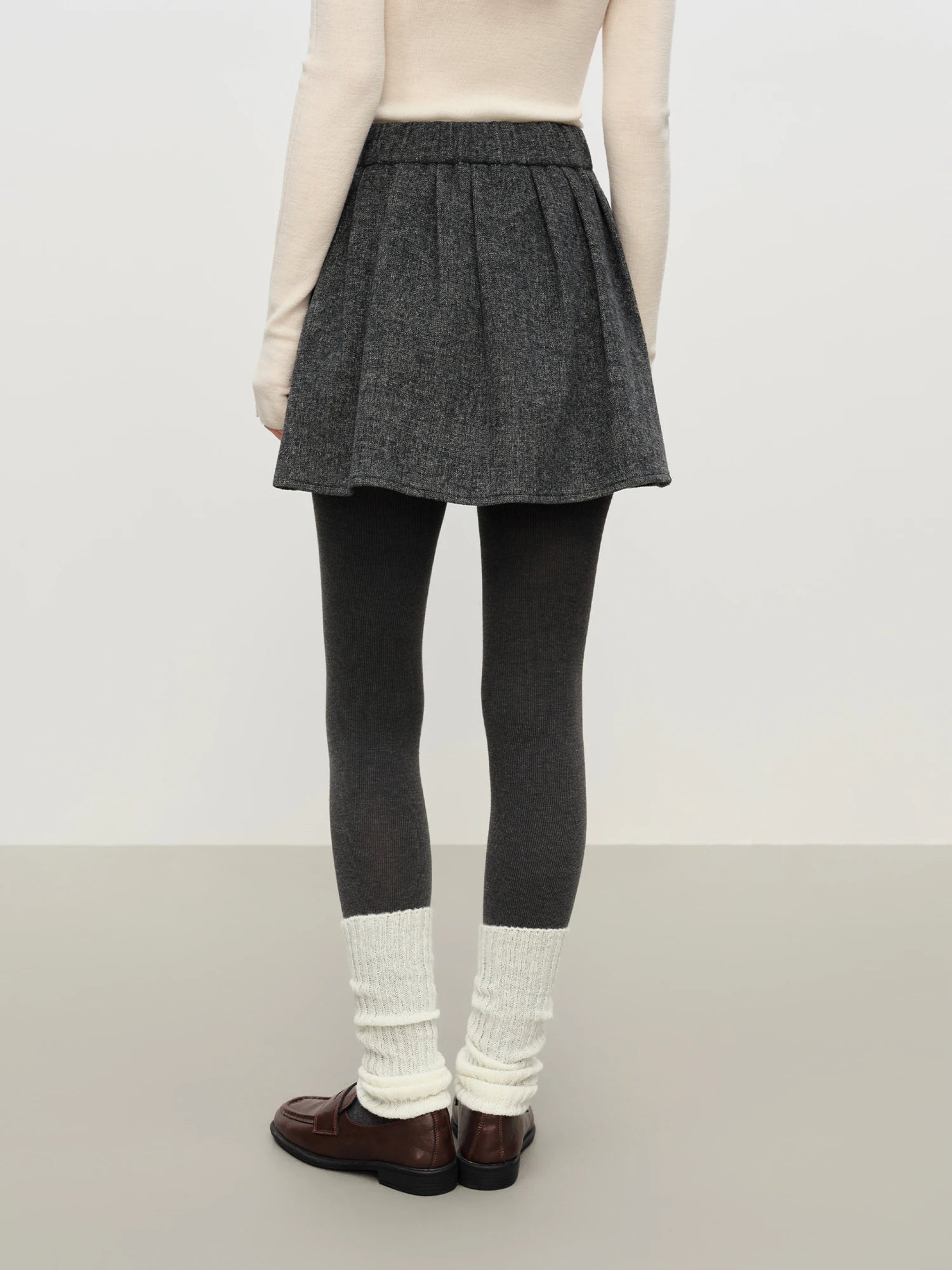 FSLE Sweet & Cute Elastic Waist Pleated Short Skirt for Women - Winter 2025 New Arrival, Flared HemPerfect for Casual  Skirts