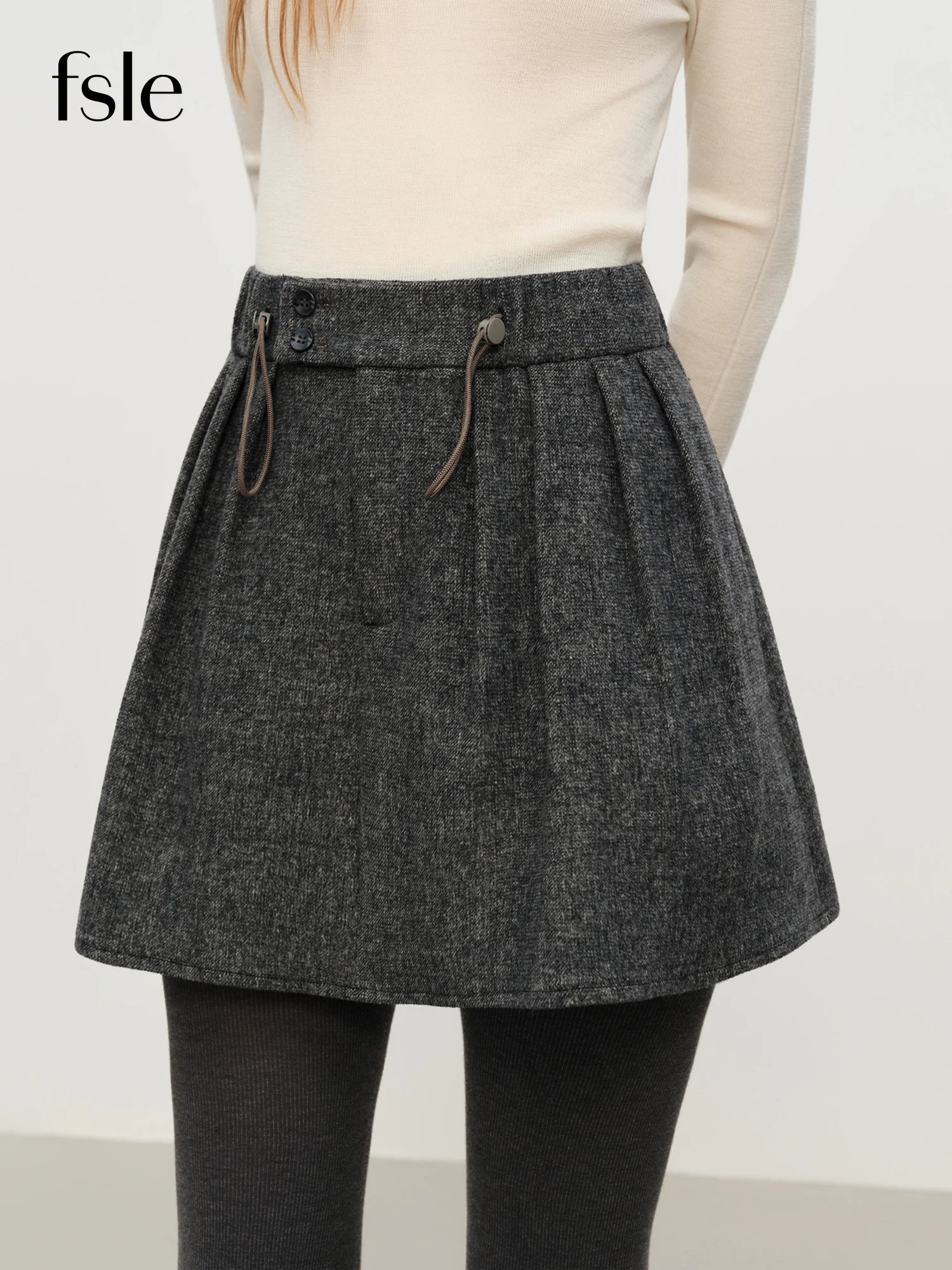 FSLE Sweet & Cute Elastic Waist Pleated Short Skirt for Women - Winter 2025 New Arrival, Flared HemPerfect for Casual  Skirts