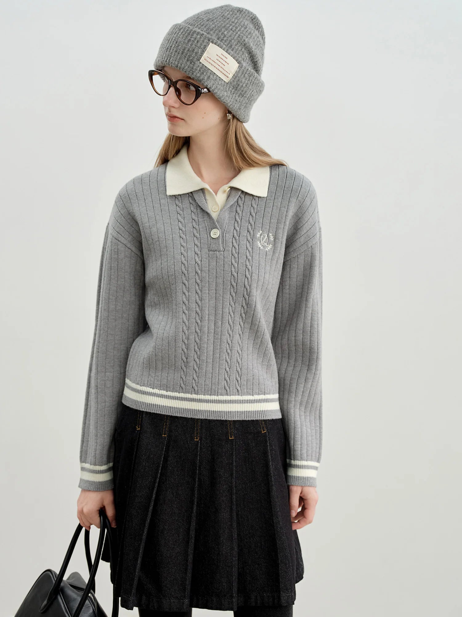 ZIQIAO 2025 Early Autumn New Arrival Stylish Cable Knit Polo Sweater for Petite Women College-inspired Wool Knitwear Pullovers