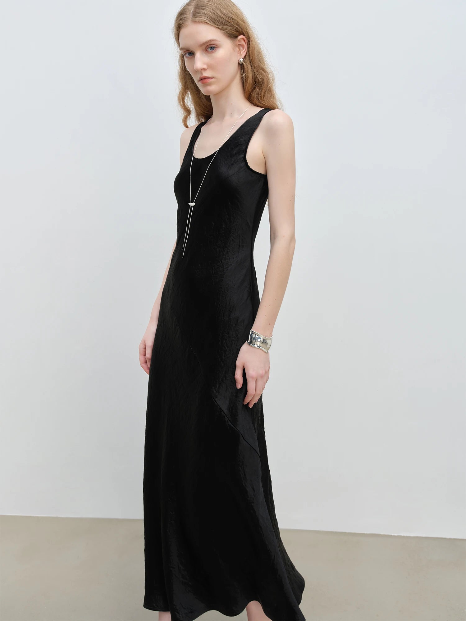 ZIQIAO Little Luxury Acetate Bias Cut Temperament Dress Women's Summer 2025 New Style 25ZQ91103