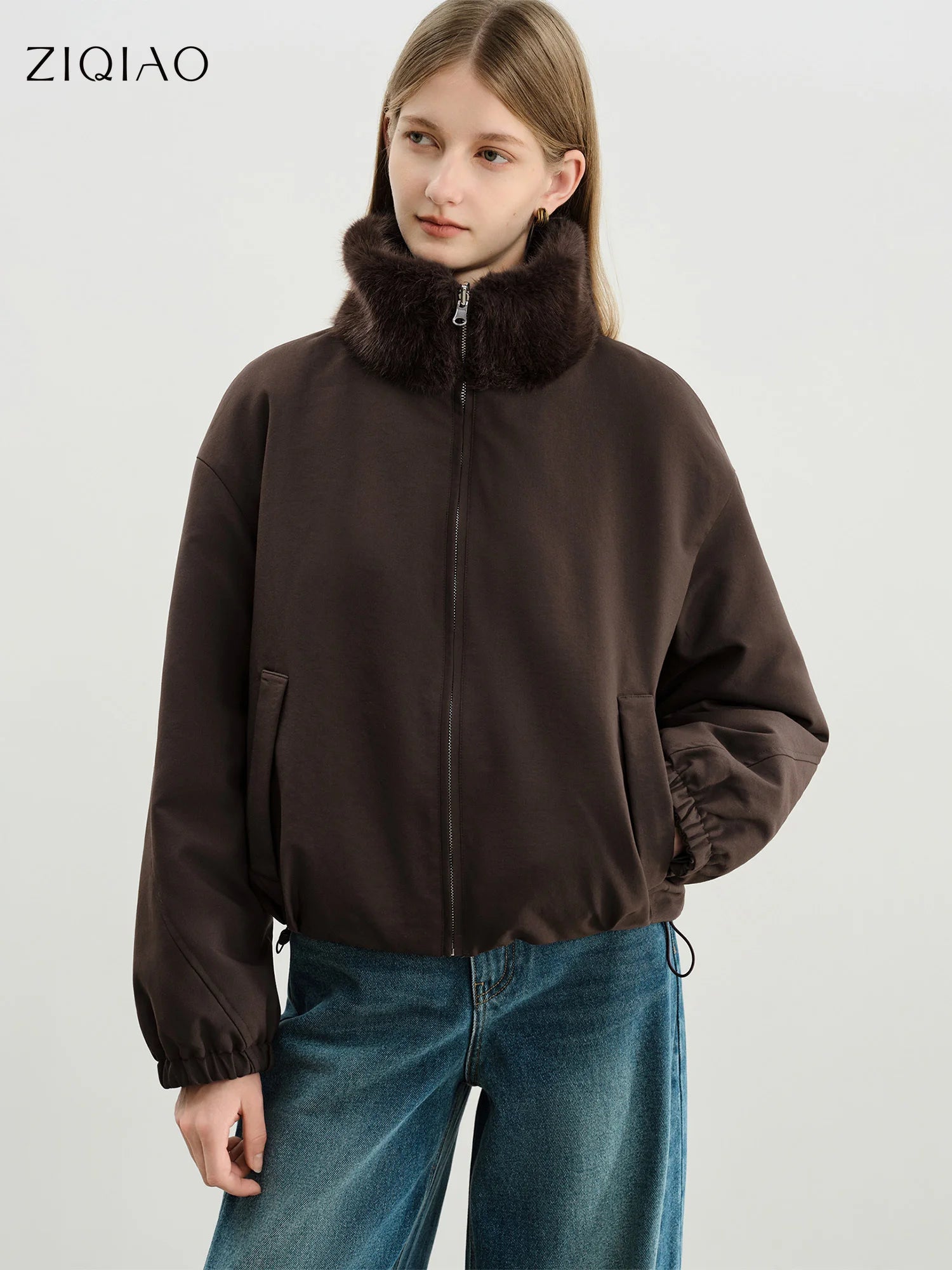 ZIQIAO LightWarm Women's Reversible Vintage Workwear Faux Fur Collar Drop Shoulder Sleeves Short Coat 2025 Winter New Arrival