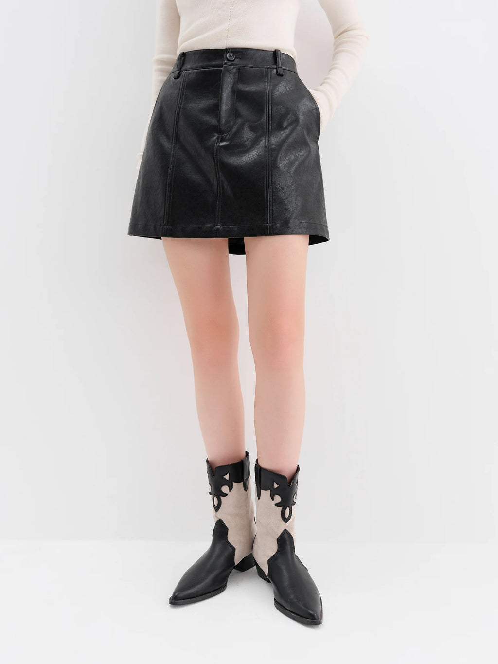 FSLE 2025 Winter Women High Waist A-Line Short Skirt in Faux Leather - Versatile Flattering Stretch Mini Skirt for Daily Casual