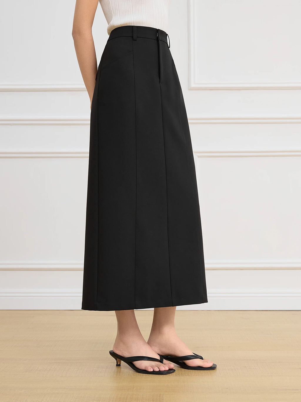 FSLE Women Black Long Skirts 2025 Spring High Waist Midi Simple Skirt Office Lady Back Spilt Design Temperament Skirt 25FS11267