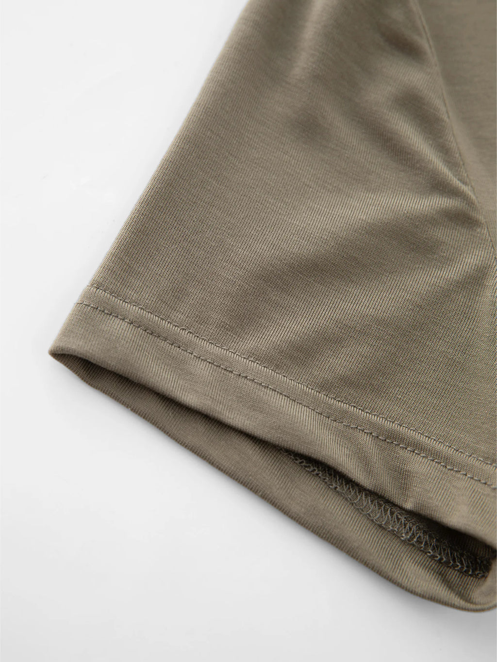 ZIQIAO 2025 Summer Women's Contour Stitch T-Shirt - Structured Round Neck Slim Fit Tee with Cool-Touch Yarn for Urban Explorer