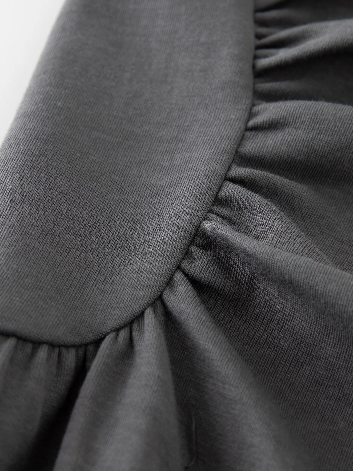 ZIQIAO 2025 SS Petite Women Slim Fit Waist-Cinching Knit Dress - Stretchy Bodycon Midi Dress Round Neck Casual Minimalist