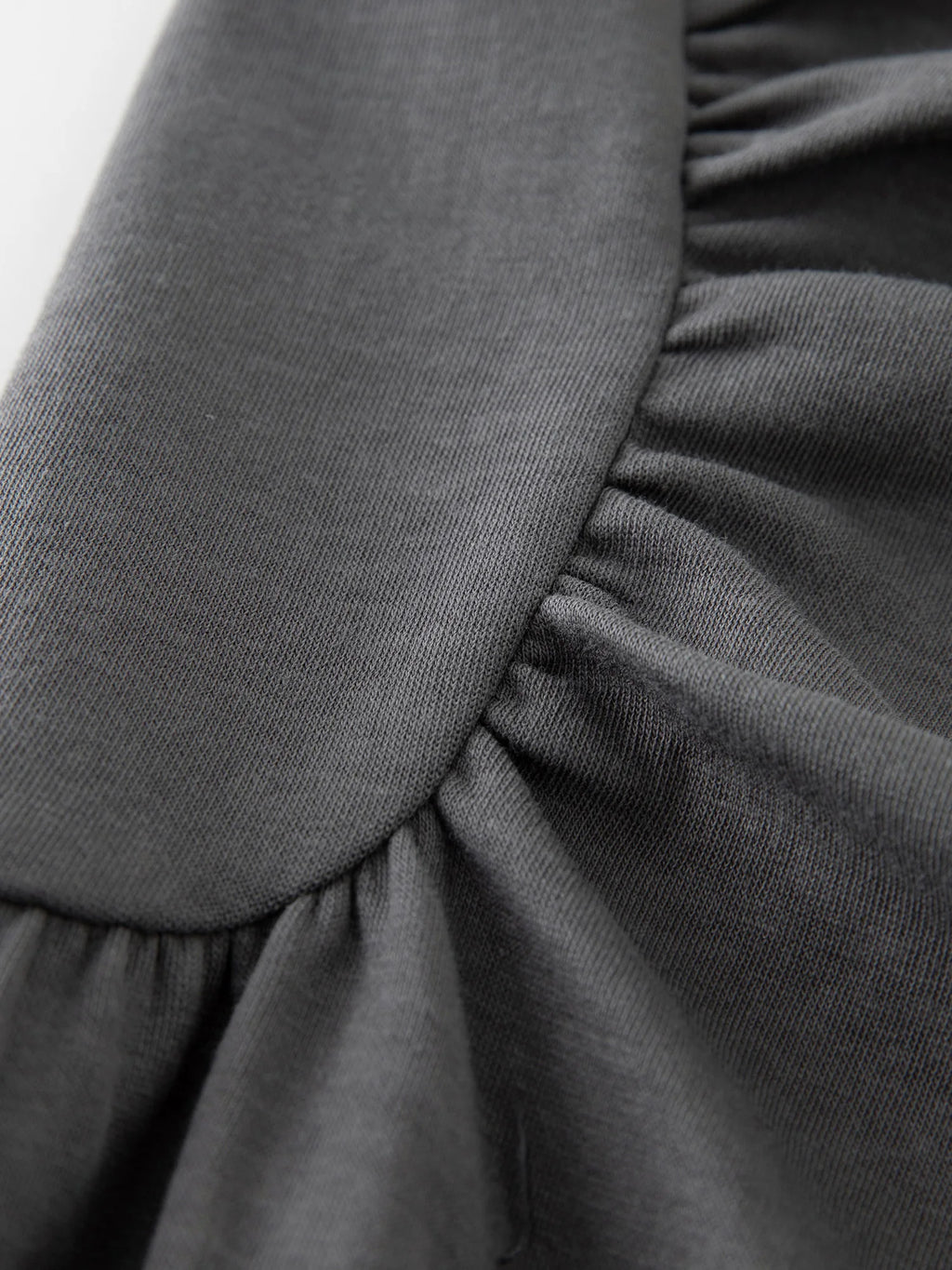 ZIQIAO 2025 SS Petite Women Slim Fit Waist-Cinching Knit Dress - Stretchy Bodycon Midi Dress Round Neck Casual Minimalist