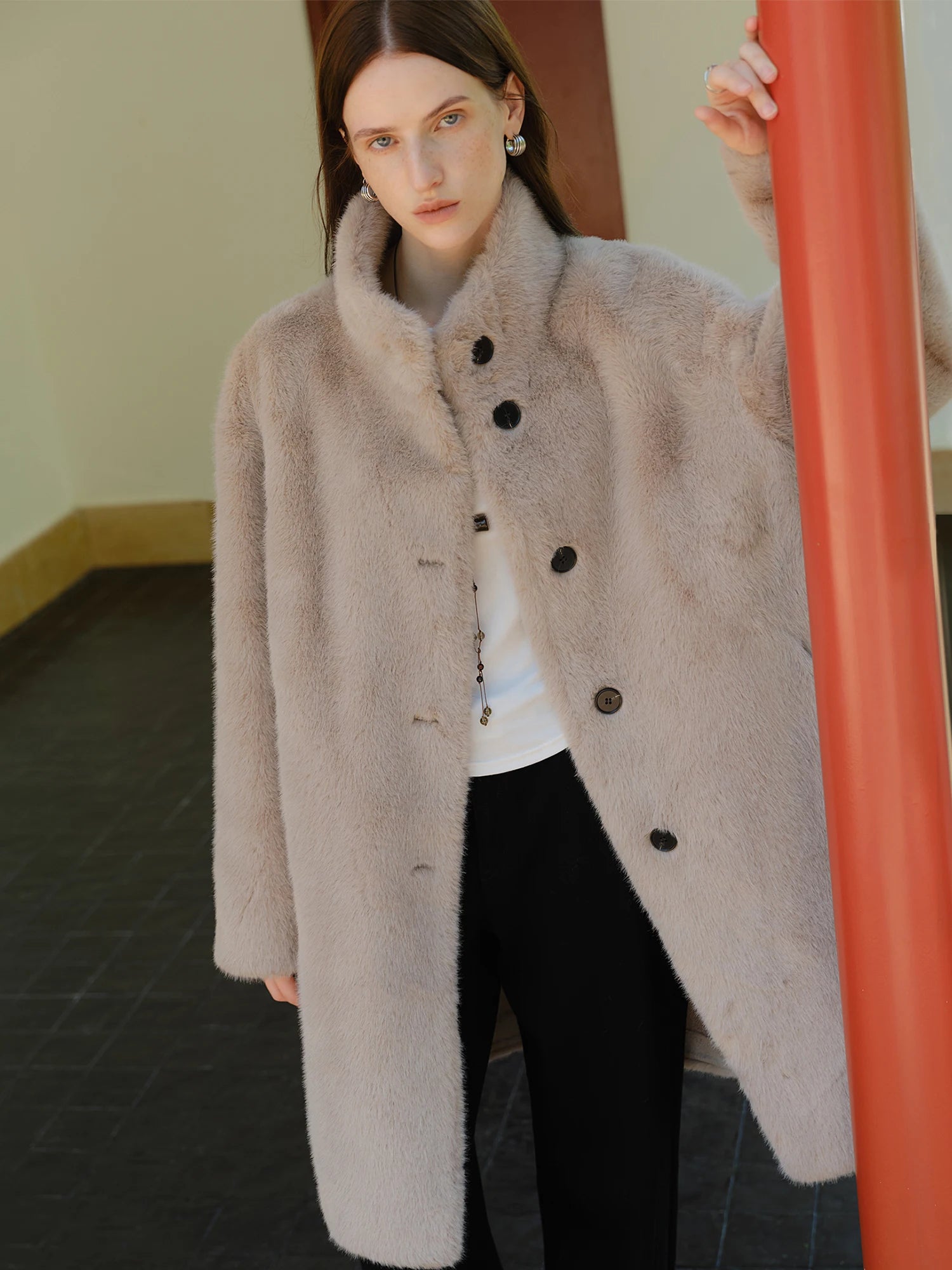 ZIQIAO Korean Style Stand-up Collar Faux Mink Coat for Women 2025 Winter New Style Faux Fur Warm Coat Soft Cozy Streetwear