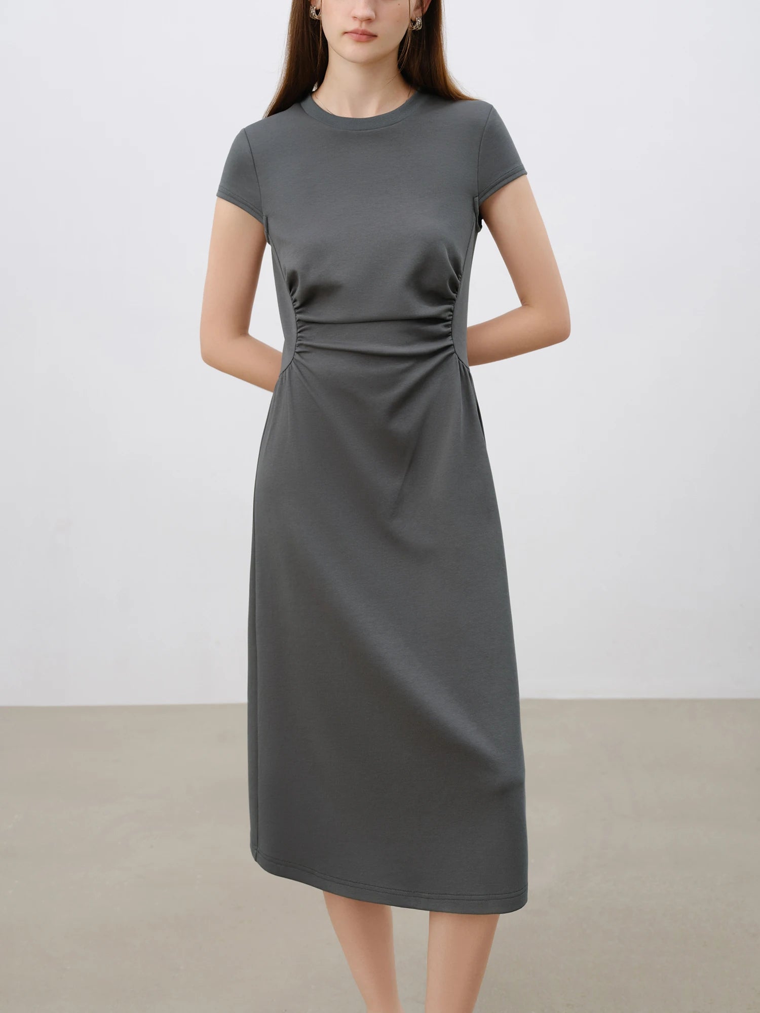 ZIQIAO 2025 SS Petite Women Slim Fit Waist-Cinching Knit Dress - Stretchy Bodycon Midi Dress Round Neck Casual Minimalist