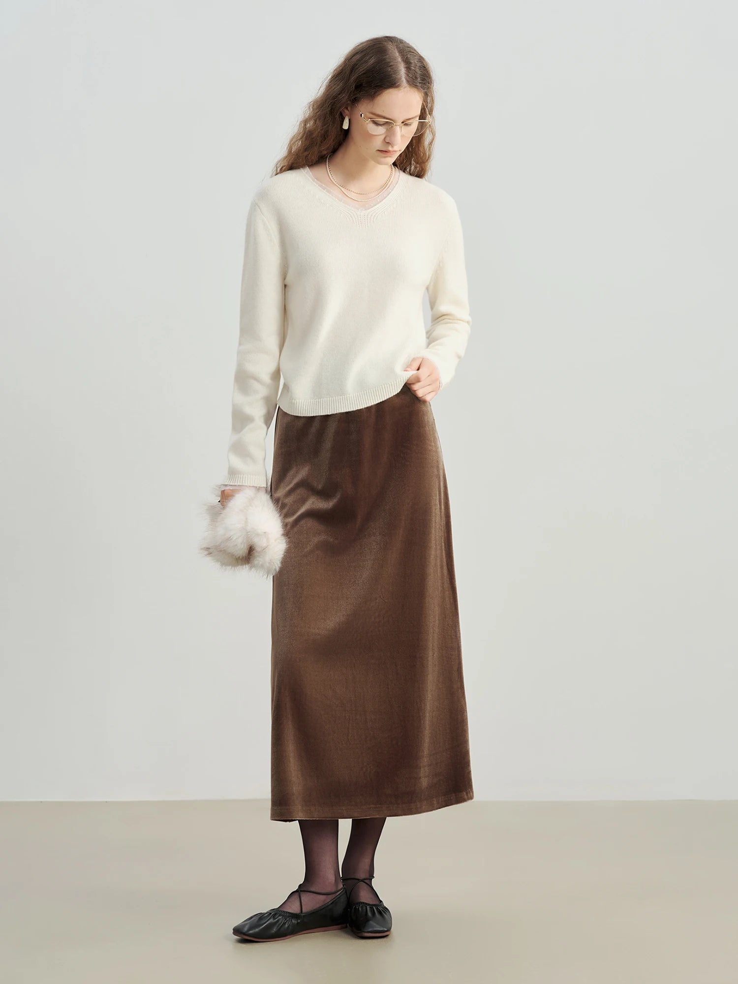 ZIQIAO French Style Black Velvet A-Line Midi Skirt for Women 2025 Autumn Winter New High-End Sense Long Hem Semi-Skirt Elegant