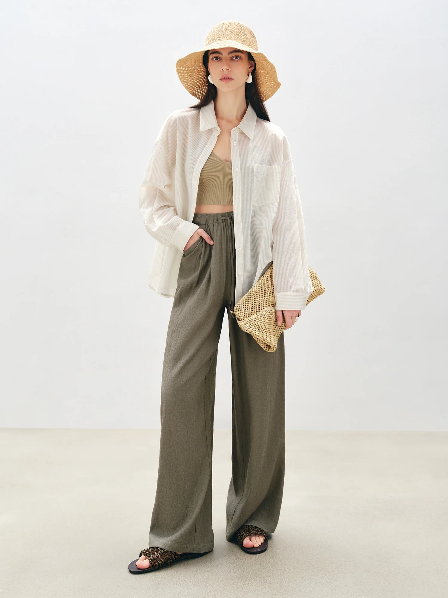 ZIQIAO Minimalist Style Loose Versatile Casual Shirt For Women 2025 Summer New Physical Sun Protection Vacation Top 25ZQ92169