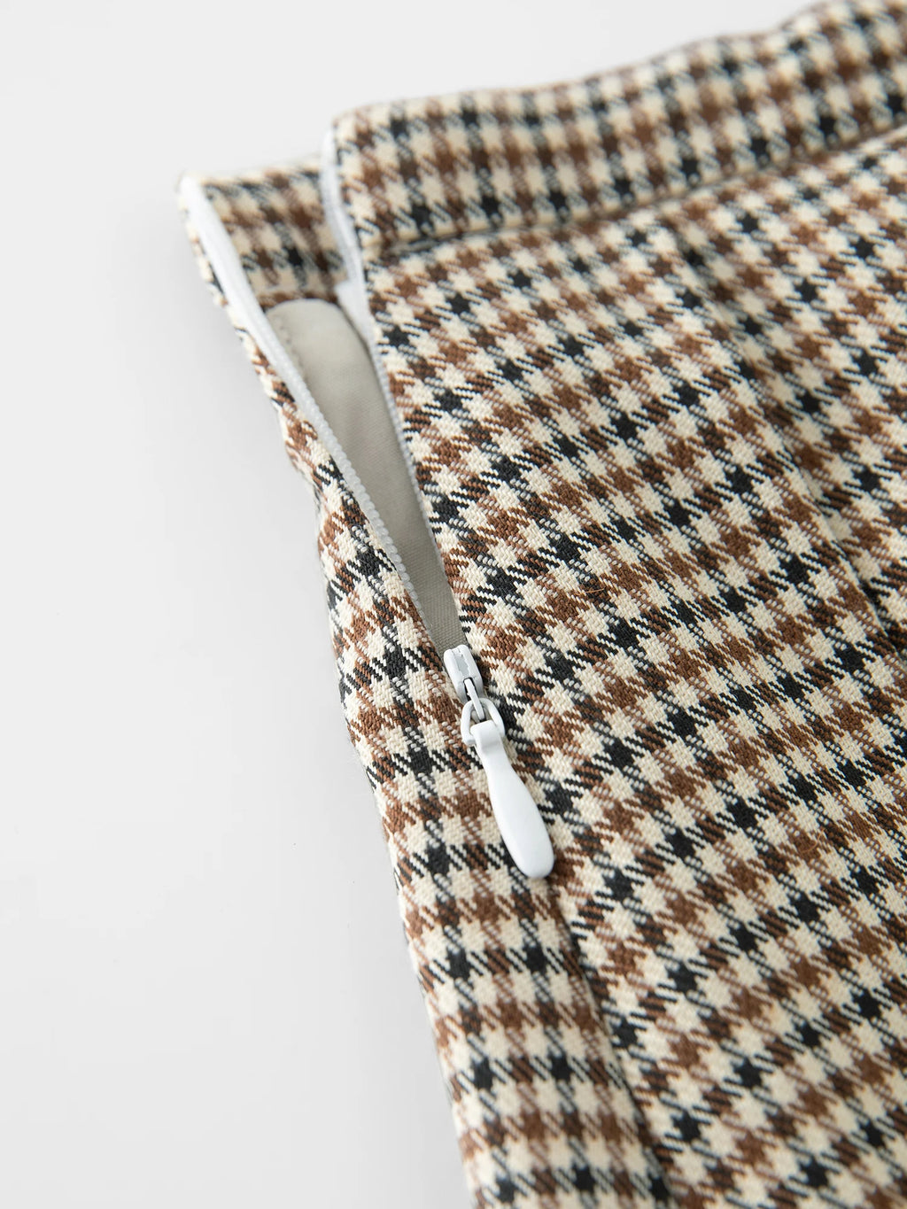 ZIQIAO Houndstooth Pleated Skirt Women's 2025 Autumn New Style College Style Pattern Versatile Casual Mid-length Skirt 25ZQ93064