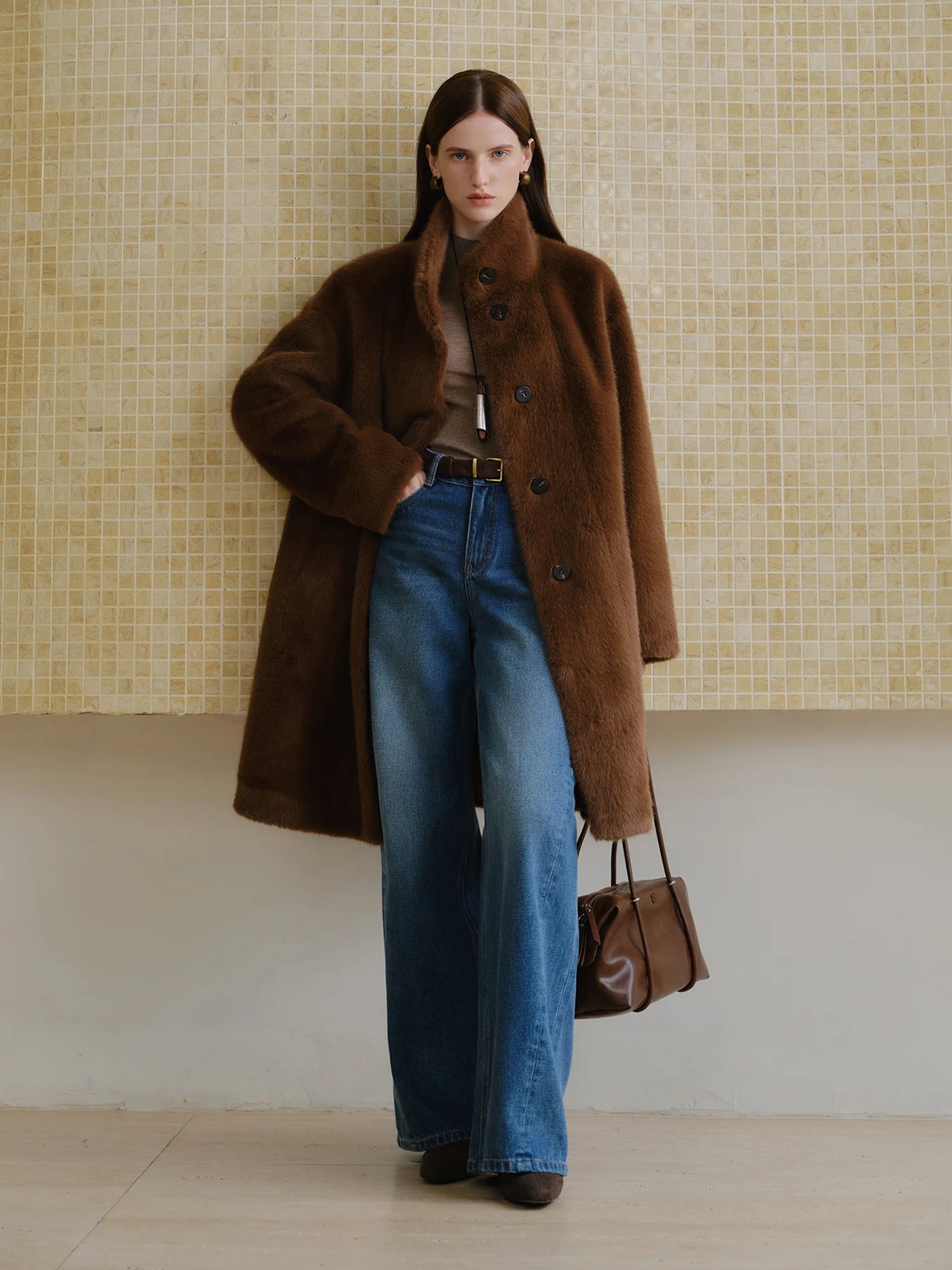 ZIQIAO Korean Style Stand-up Collar Faux Mink Coat for Women 2025 Winter New Style Faux Fur Warm Coat Soft Cozy Streetwear