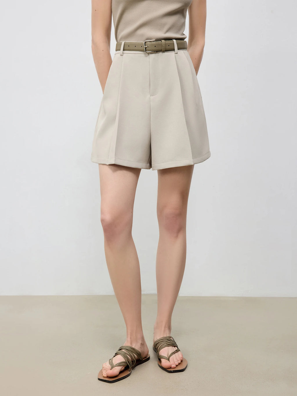 ZIQIAO 2025 Summer Women's Elevated Waist Wide Shorts - White Flattering Silhouette & Versatile Styling Casual Shorts 25ZQ92197