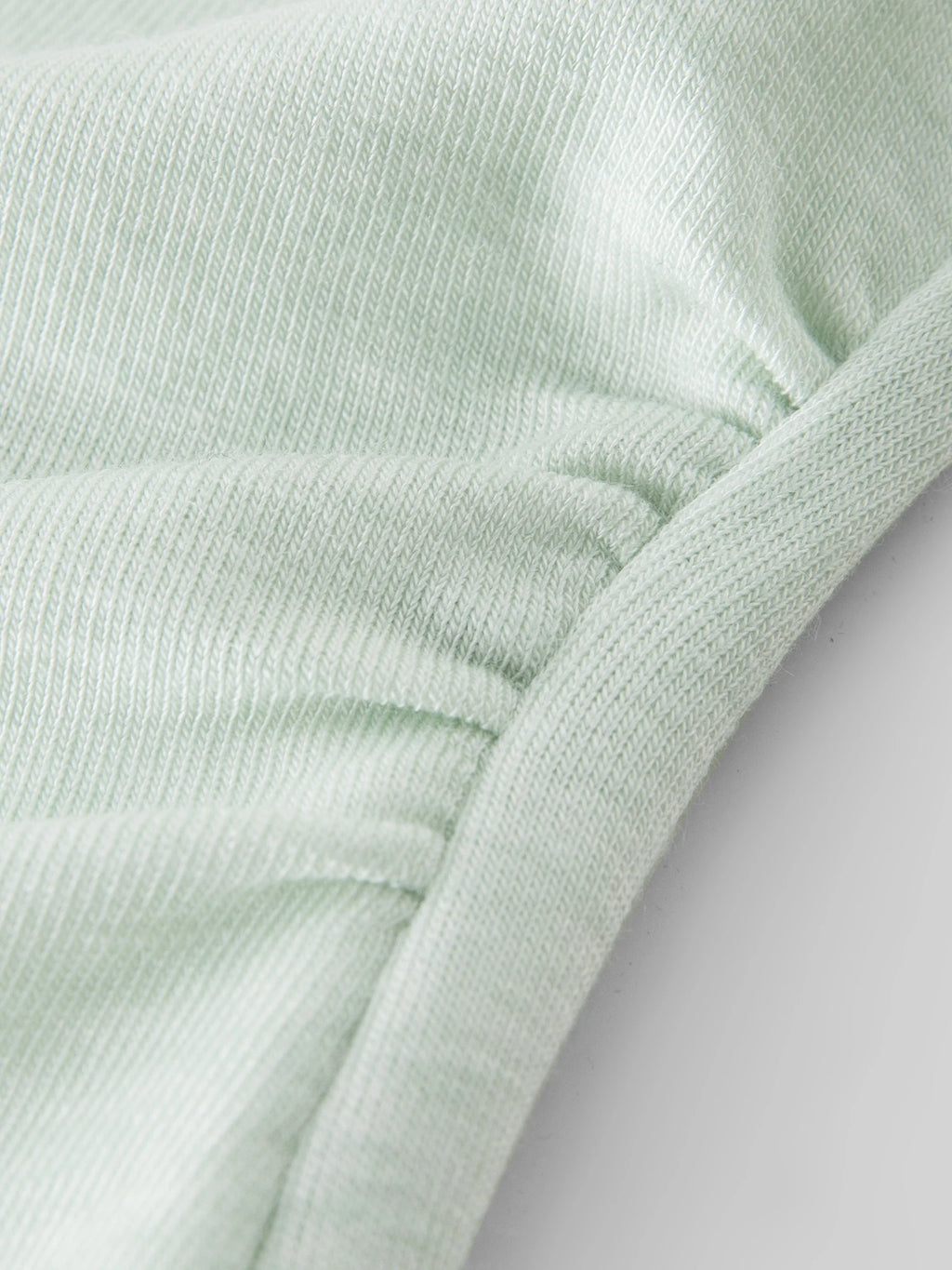 ZIQIAO Women Spring Long Sleeve T-Shirt Tops 19.4% Wool Swing Neck Slim Fit Commuter Top 2025 Spring Female Black Top 25ZQ91081