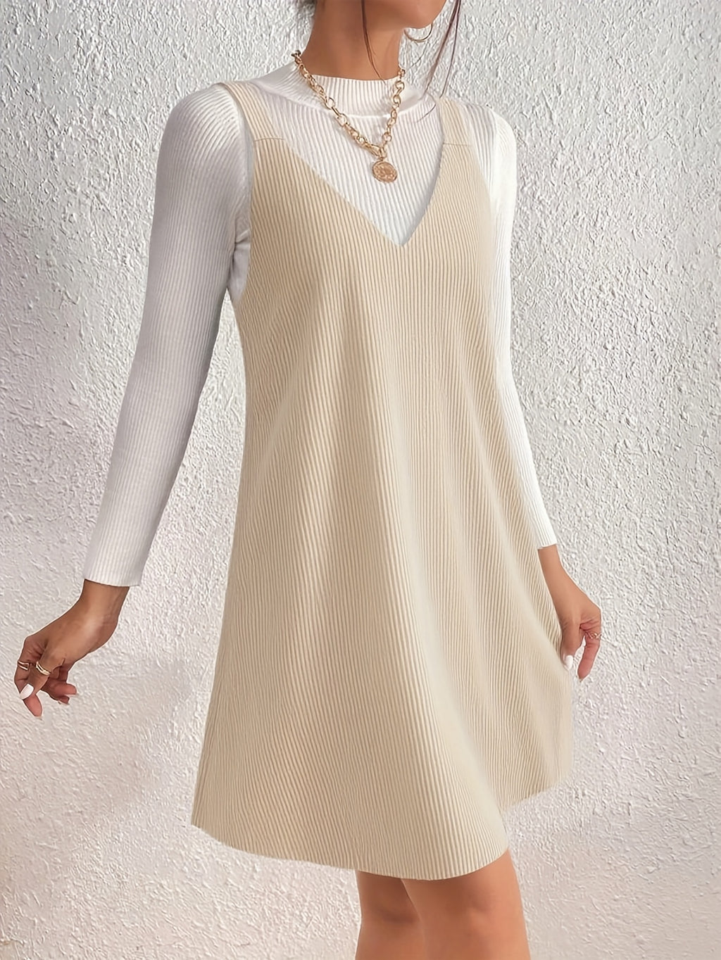 Women'S Elegant V-Neck Sleeveless Midi Dress - Thick Ribbed, Solid Color Beige, Casual Chic Style for Fall/Winter, Perfect for Commuting or Casual Attire, Winter Dresses