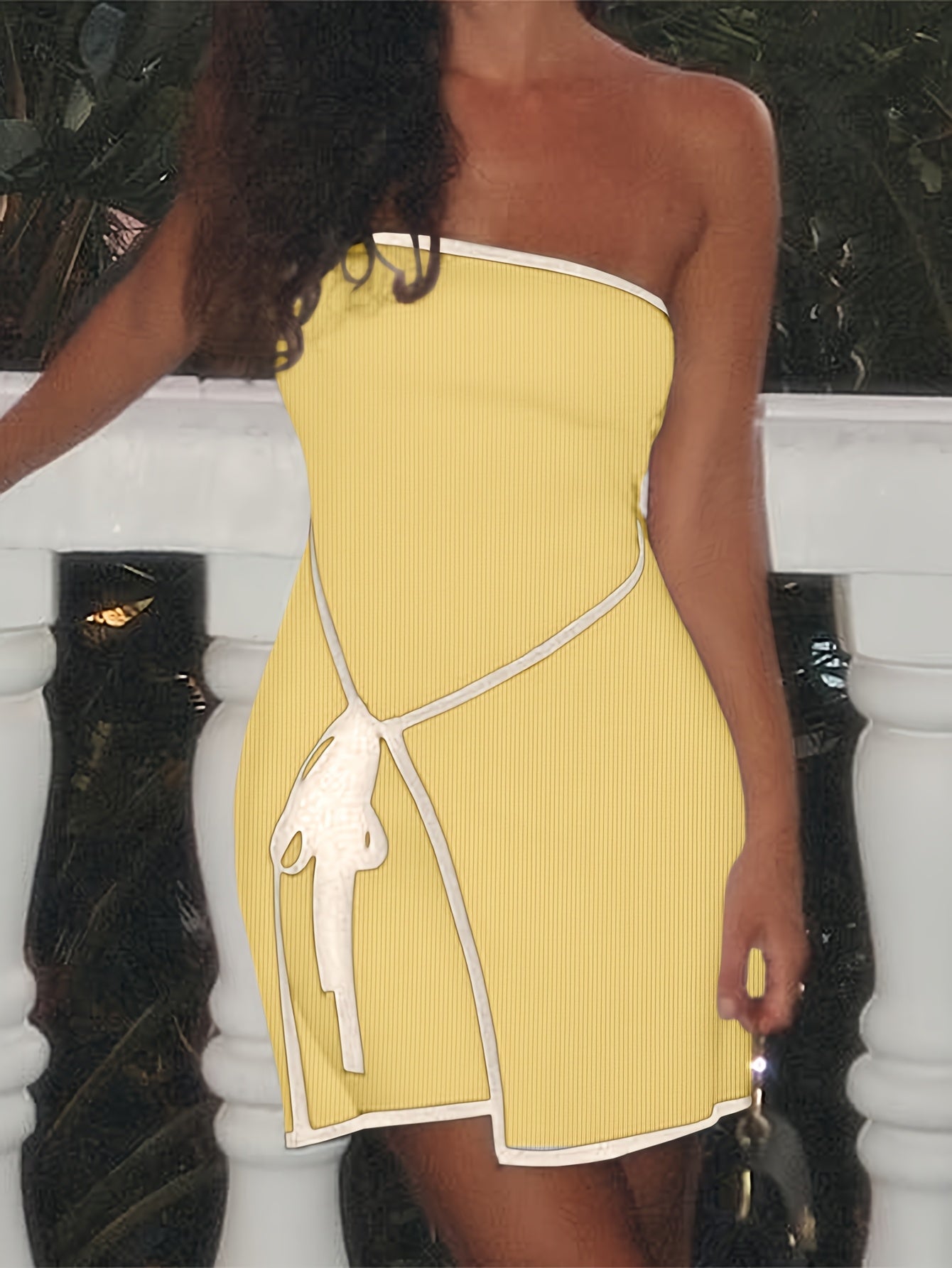 Women's Spring Summer Elegant Contrast Trim Strapless Lace-Up Bodycon Dress - Slim Fit Short Sleeveless Midi Dress with Tiered Hem & Adjustable Waist Tie, Machine Washable, Casual Summer Dresses, Evening Wear, Medium Elasticity